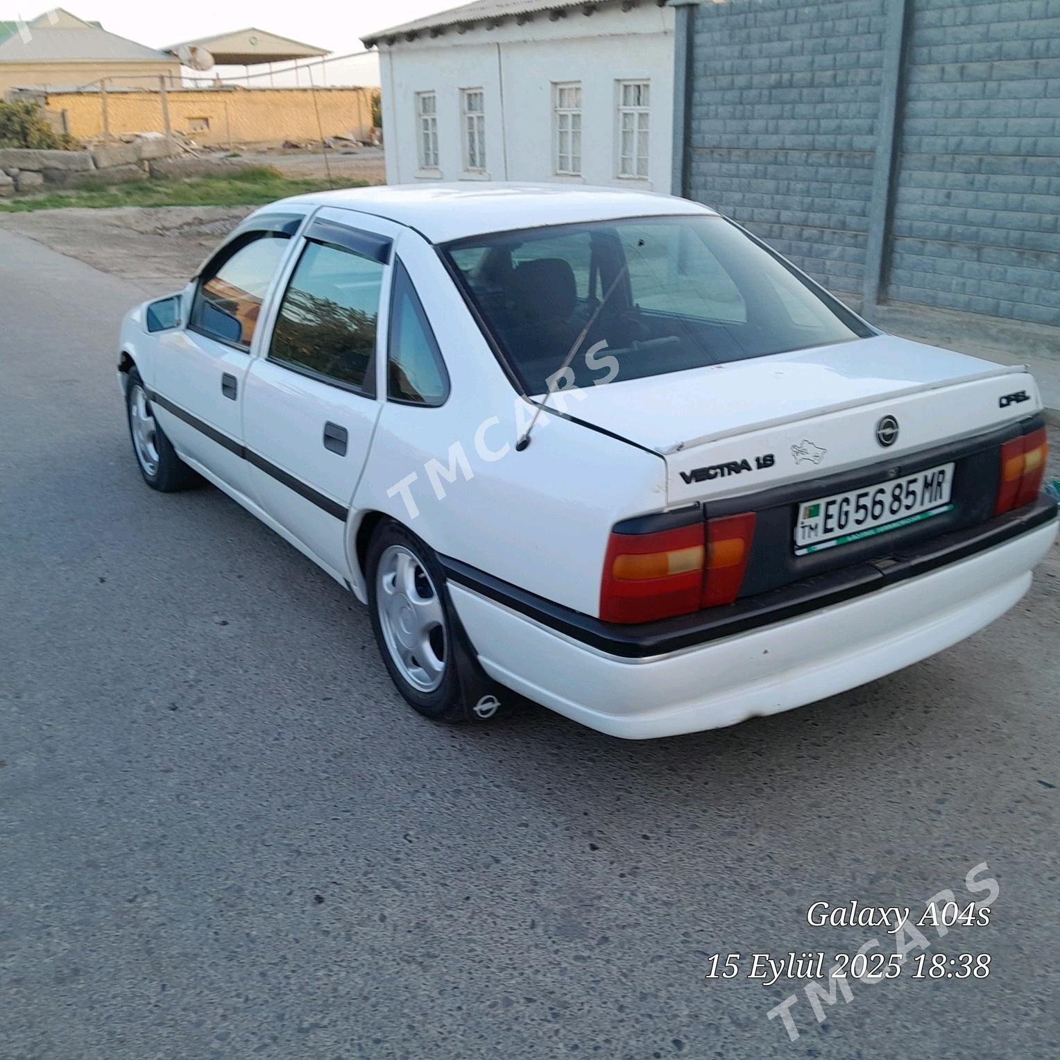 Opel Vectra 1990 - 28 000 TMT - Мары - img 4
