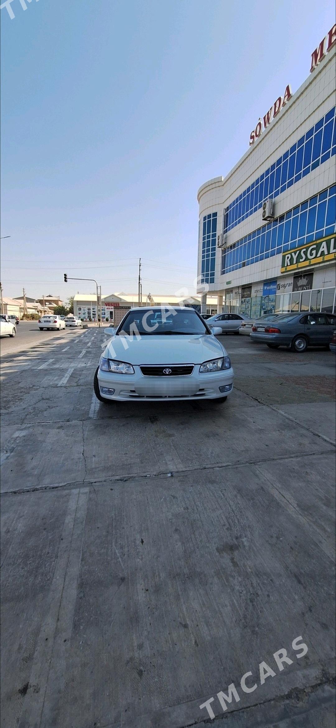 Toyota Camry 1999 - 130 000 TMT - Mary - img 1