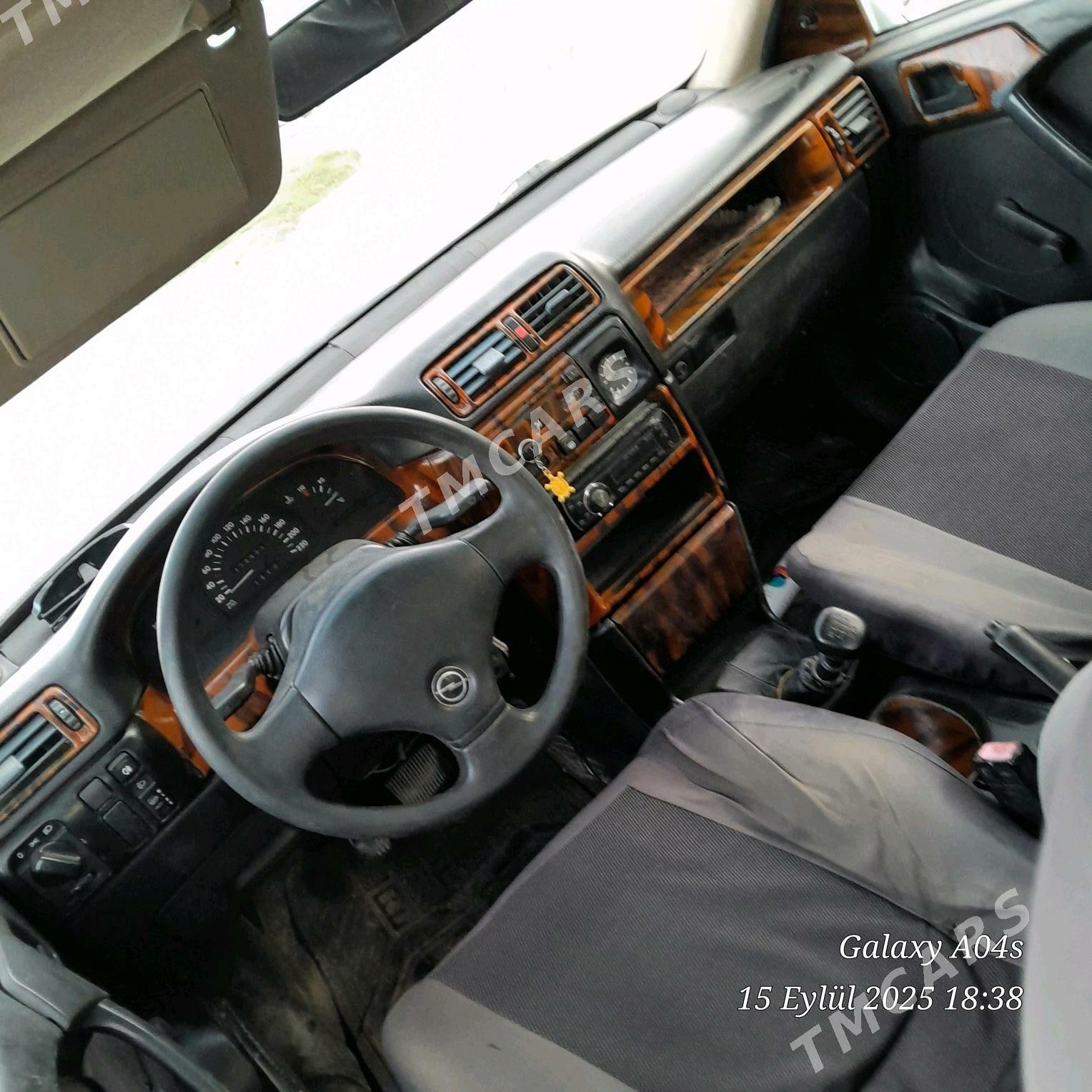 Opel Vectra 1990 - 28 000 TMT - Мары - img 7