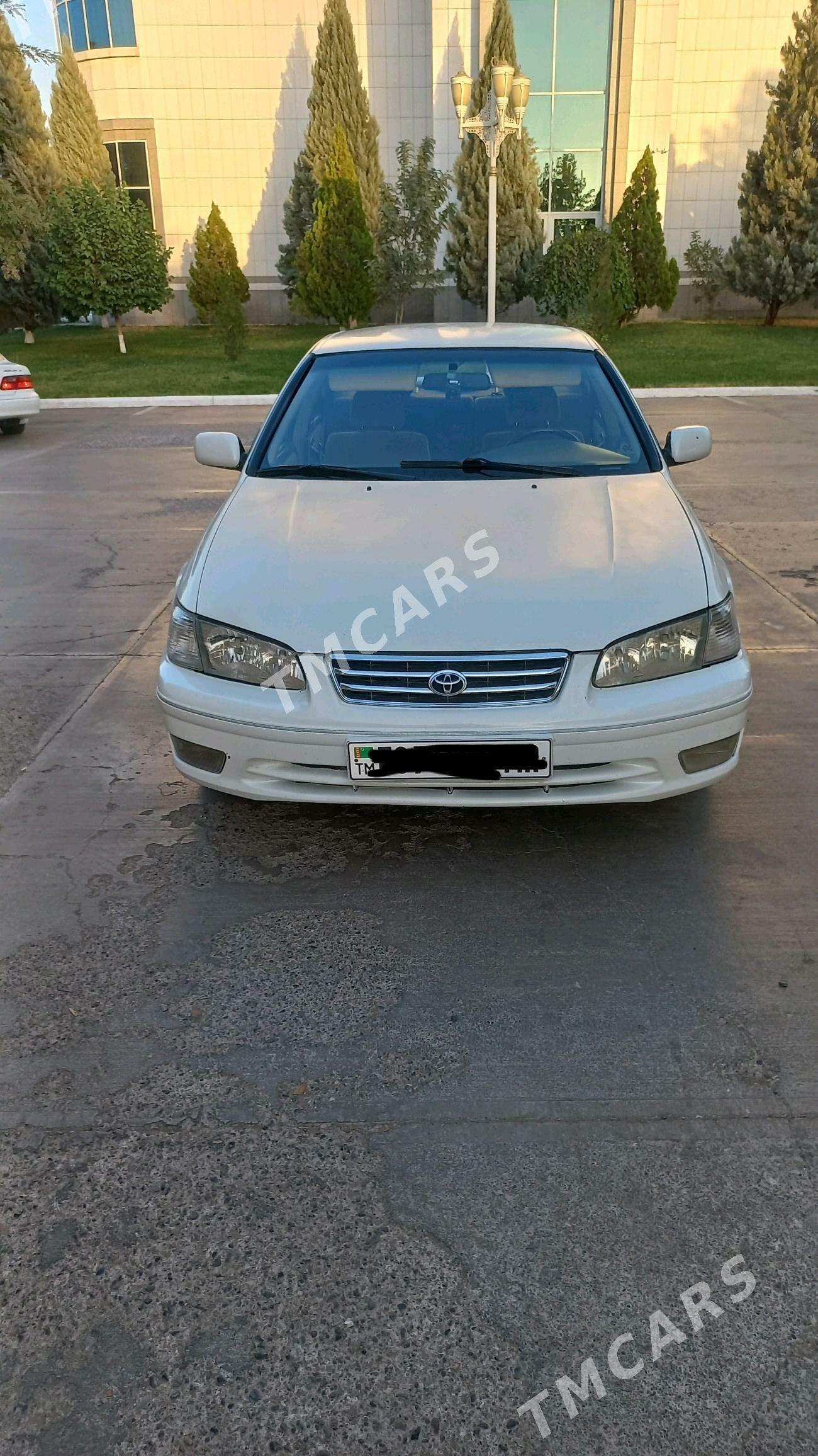 Toyota Camry 2001 - 127 000 TMT - Baýramaly - img 3