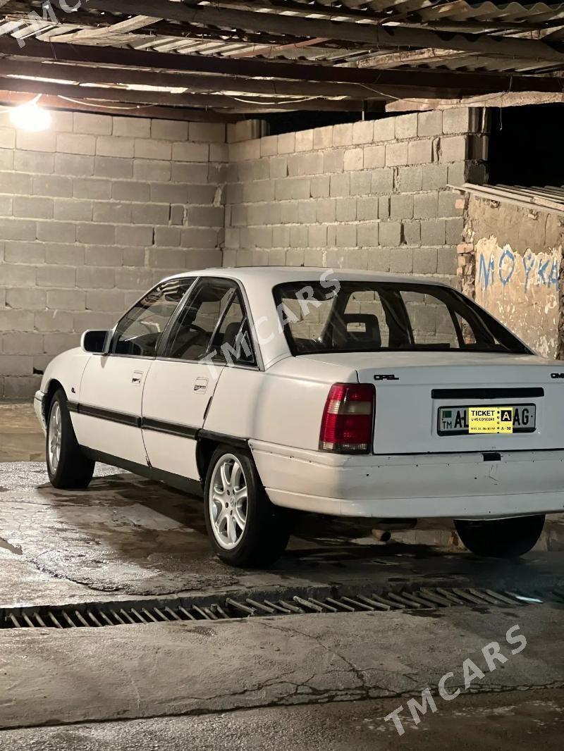Opel Omega 1990 - 22 000 TMT - Бахарден - img 2