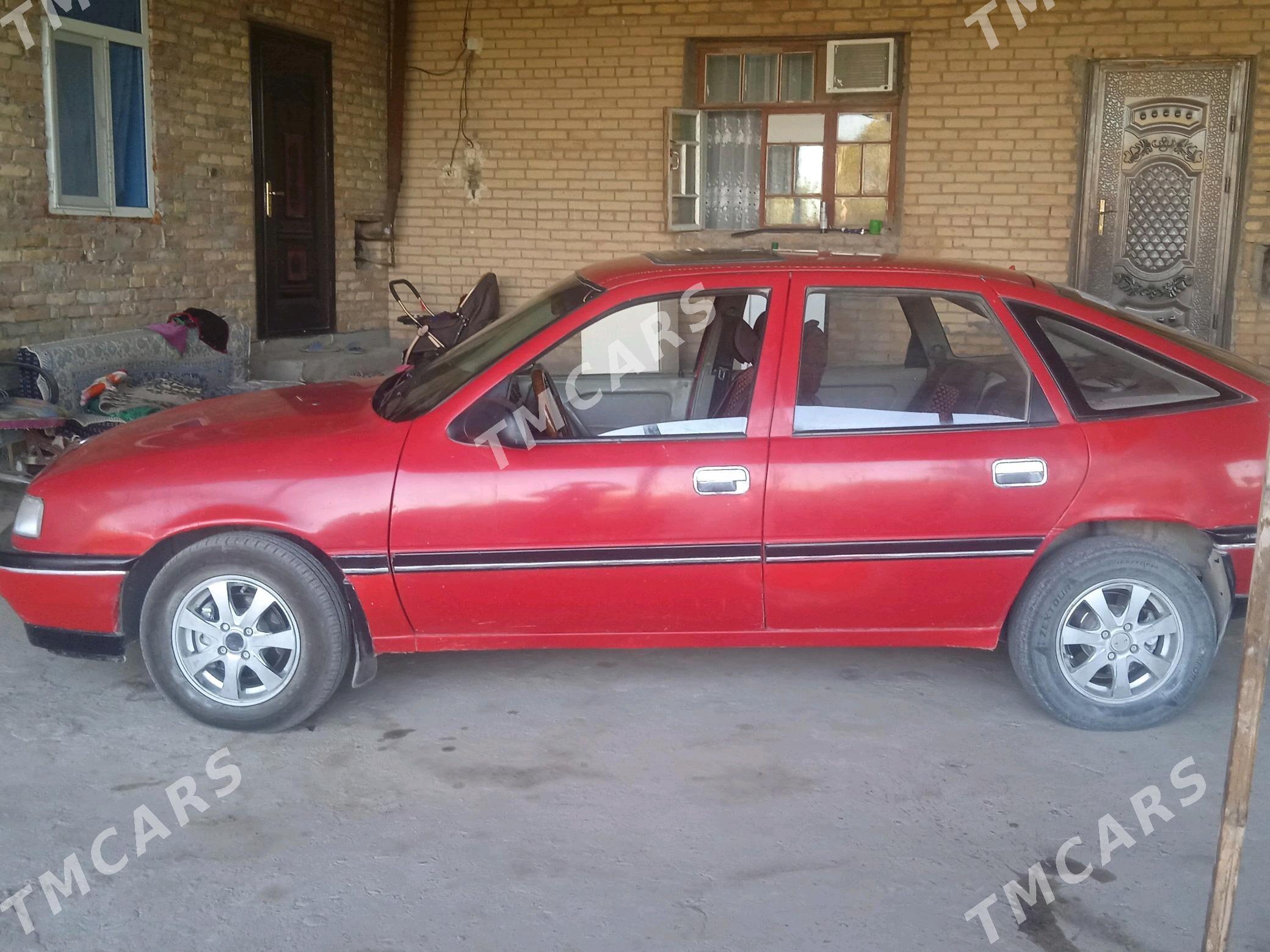 Opel Vectra 1989 - 40 000 TMT - Чарджоу - img 4