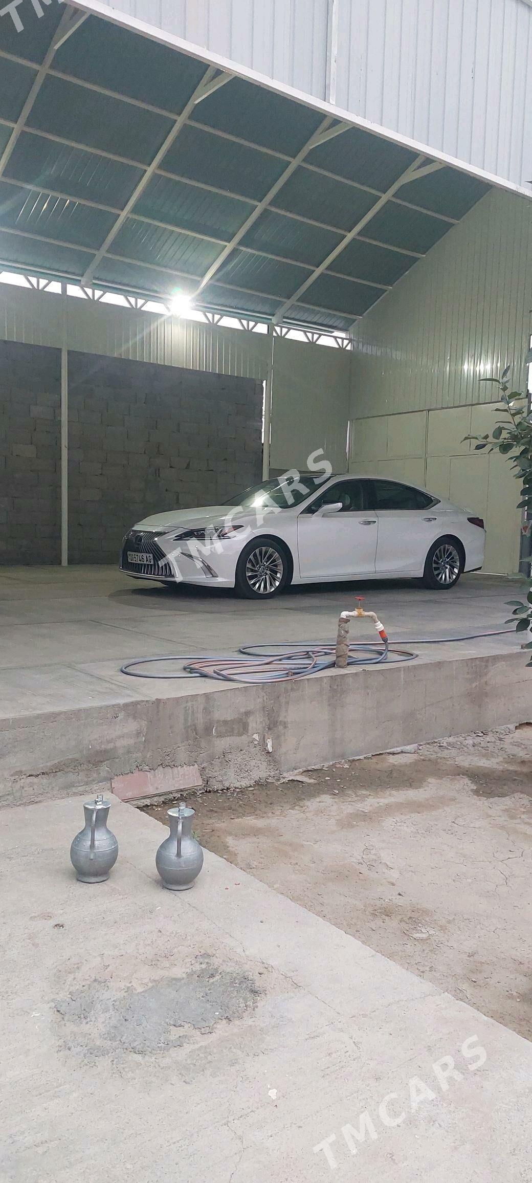 Lexus ES 350 2019 - 546 000 TMT - Büzmeýin - img 3