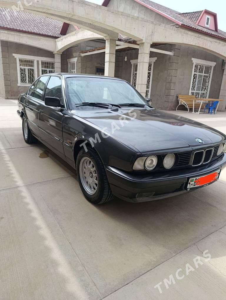 BMW E34 1993 - 90 000 TMT - Балканабат - img 3