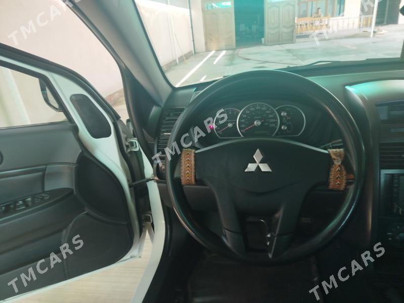 Mitsubishi Galant 2009 - 100 000 TMT - Дашогуз - img 5
