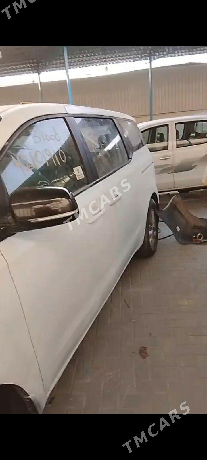 Kia Sedona 2020 - 185 000 TMT - Ашхабад - img 3