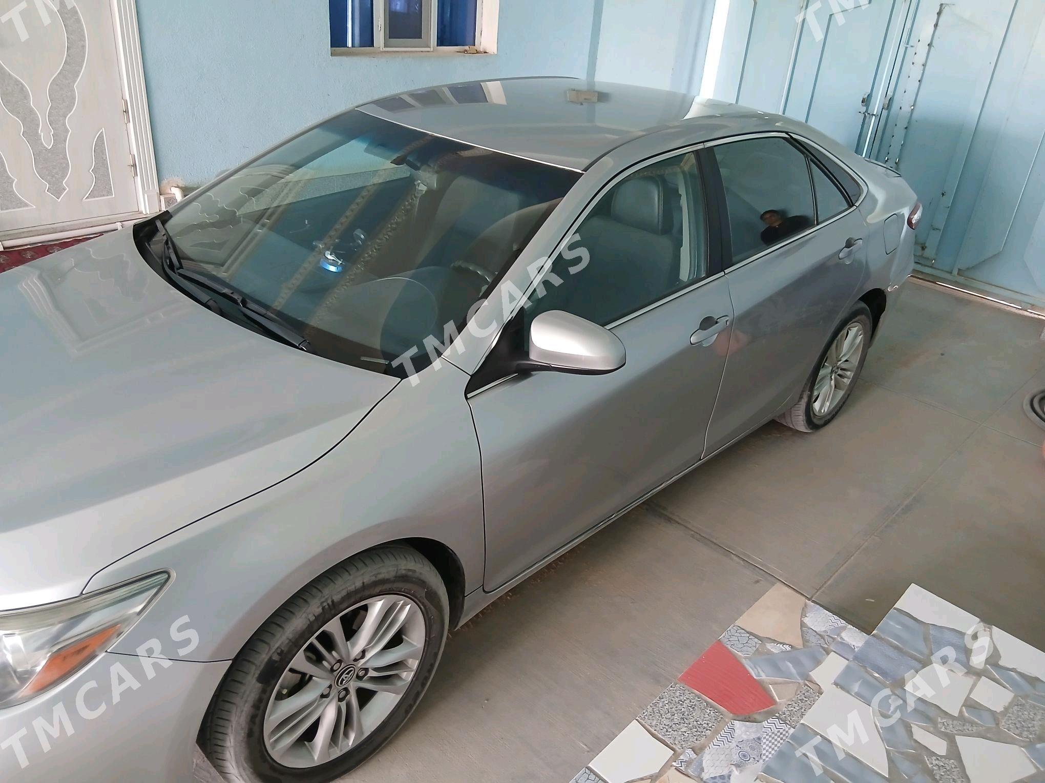 Toyota Camry 2016 - 250 000 TMT - Достлук - img 4