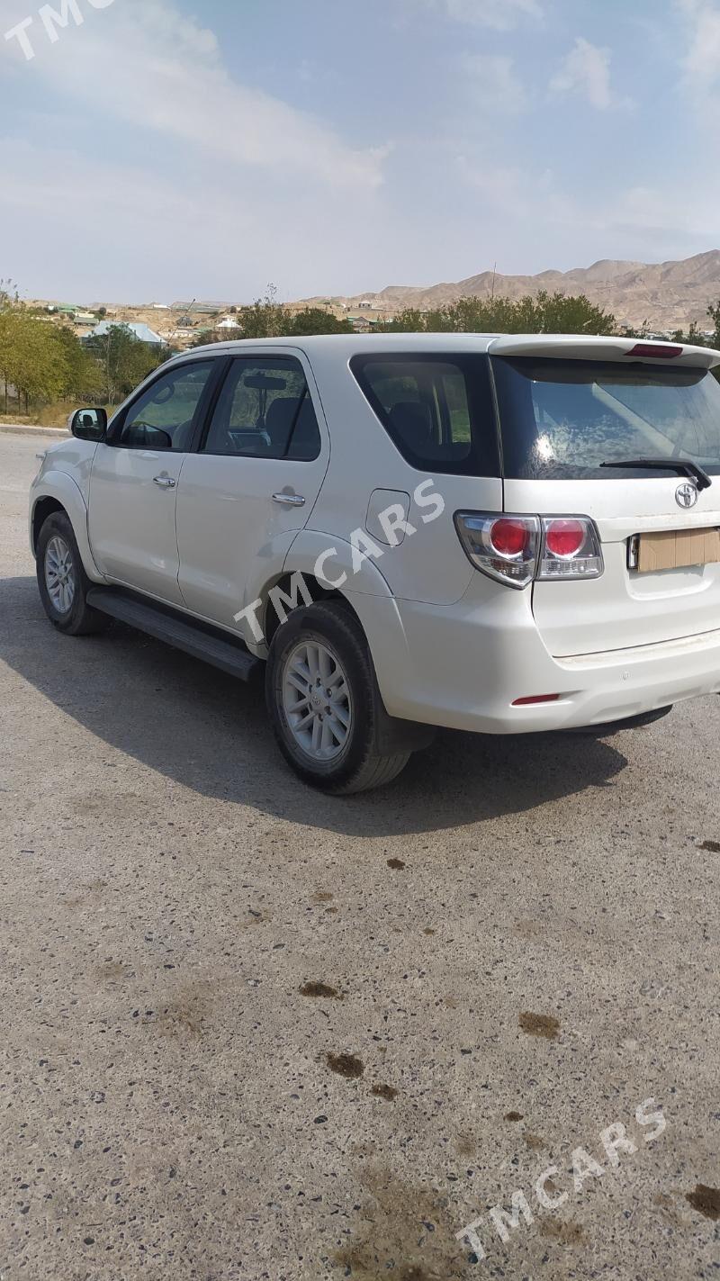 Toyota Fortuner 2014 - 390 000 TMT - Türkmenabat - img 2
