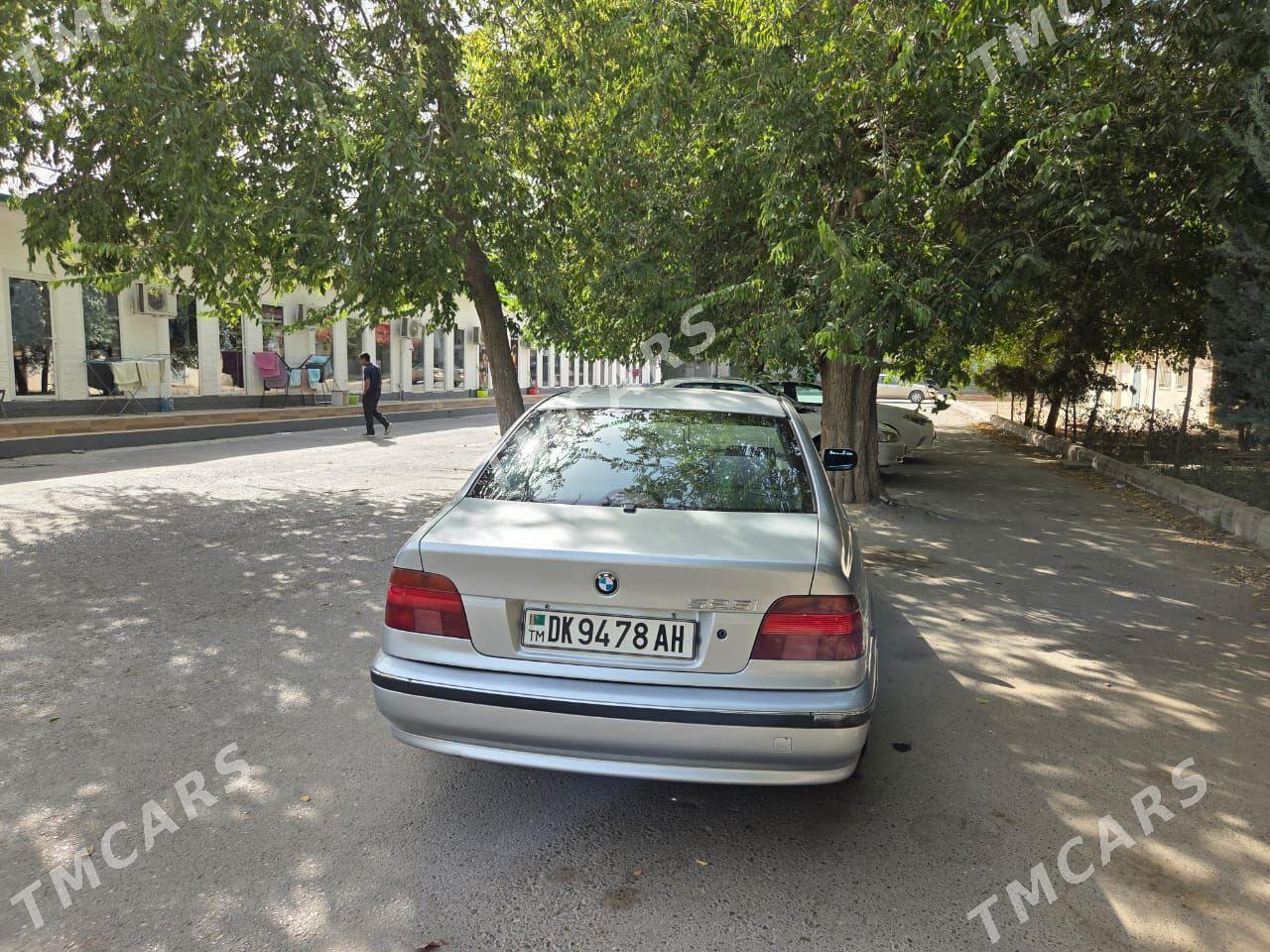 BMW E39 1999 - 120 000 TMT - Aşgabat - img 6