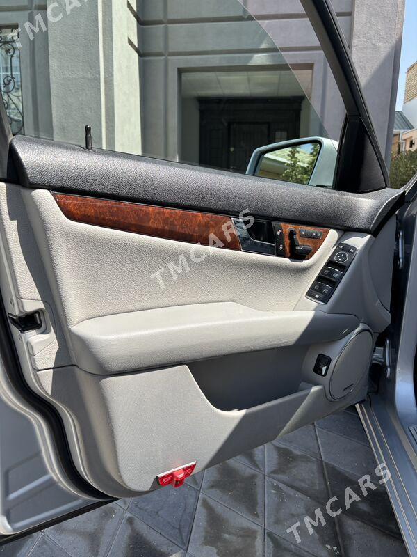 Mercedes-Benz C300 2010 - 180 000 TMT - Türkmenabat - img 9