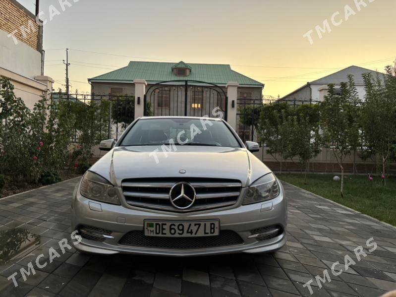 Mercedes-Benz C300 2010 - 180 000 TMT - Türkmenabat - img 4