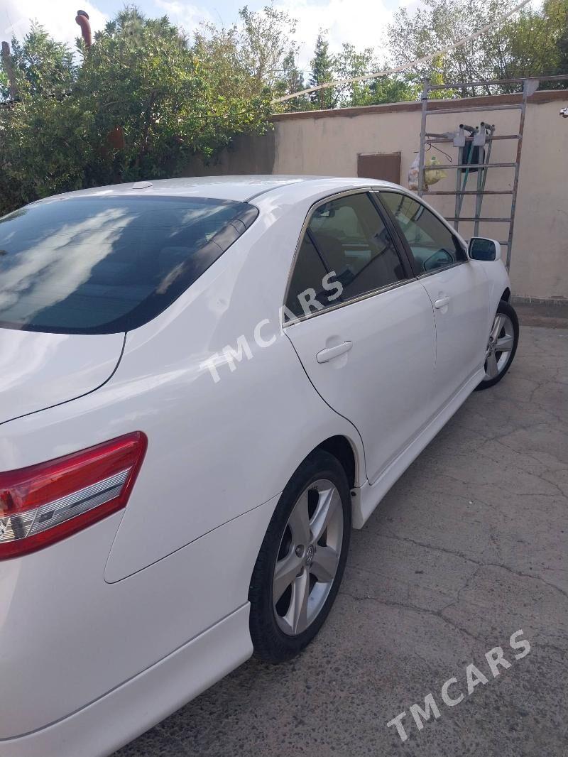 Toyota Camry 2011 - 205 000 TMT - Туркменбаши - img 2