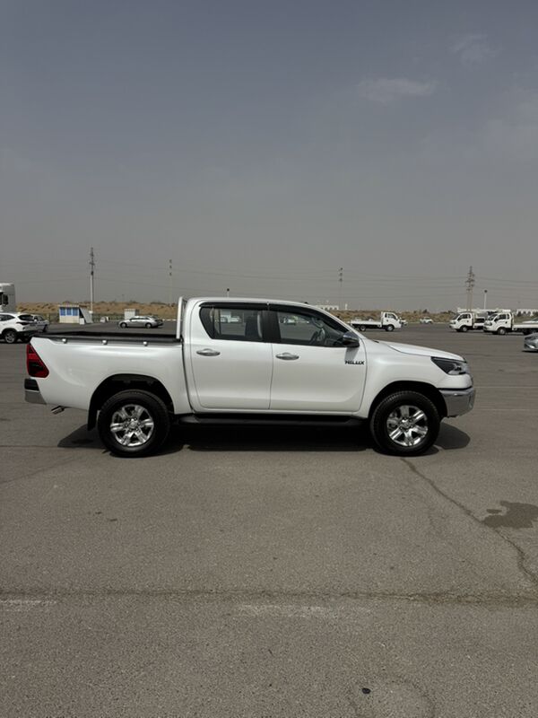 Toyota Hilux 2025 - 660 000 TMT - Ашхабад - img 2
