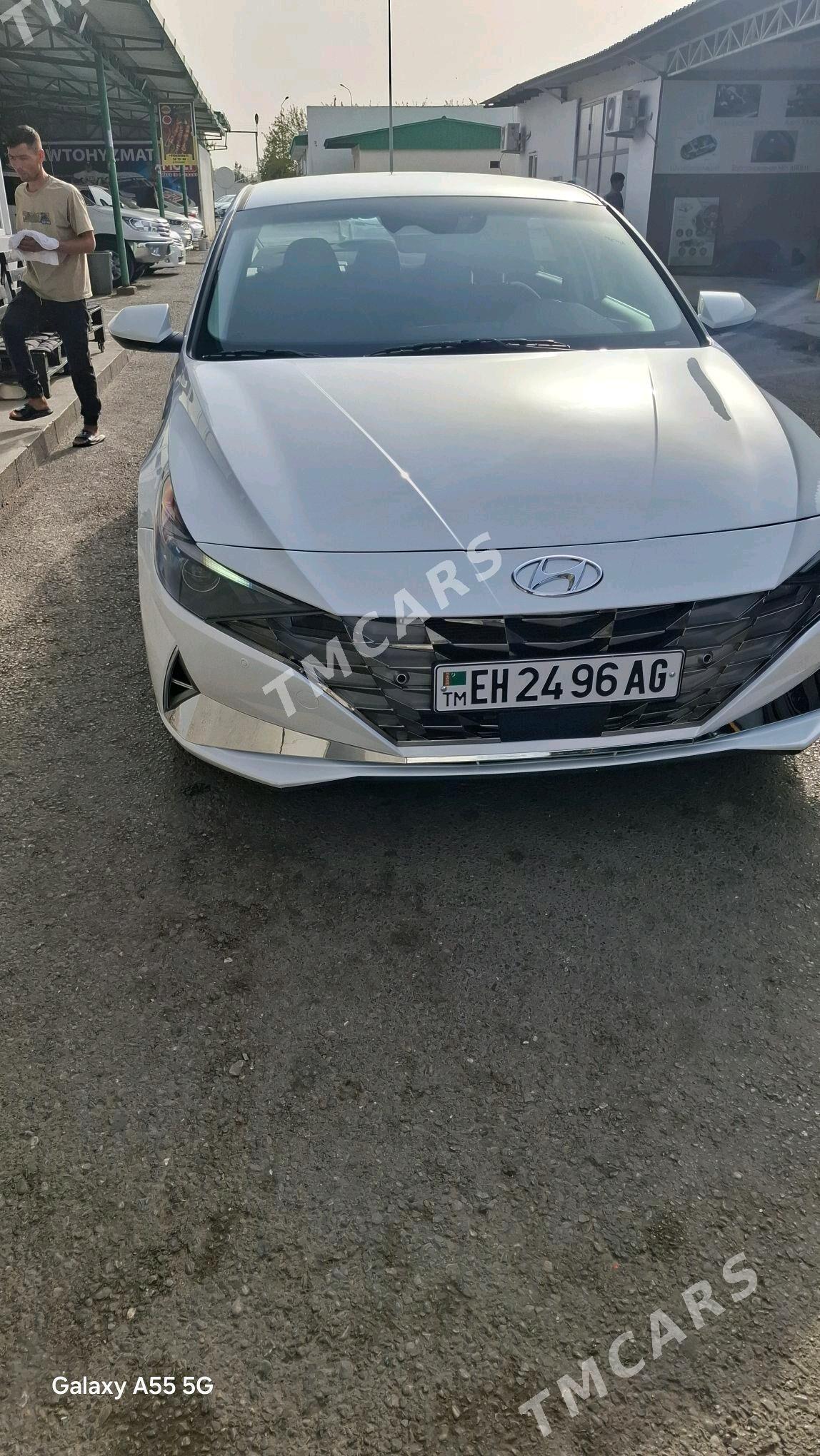 Hyundai Elantra 2022 - 247 000 TMT - Köşi - img 4