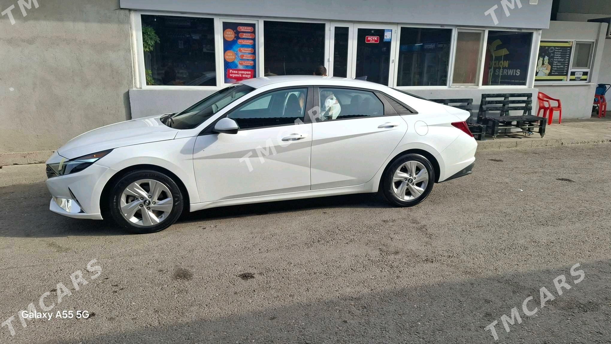 Hyundai Elantra 2022 - 247 000 TMT - Köşi - img 5