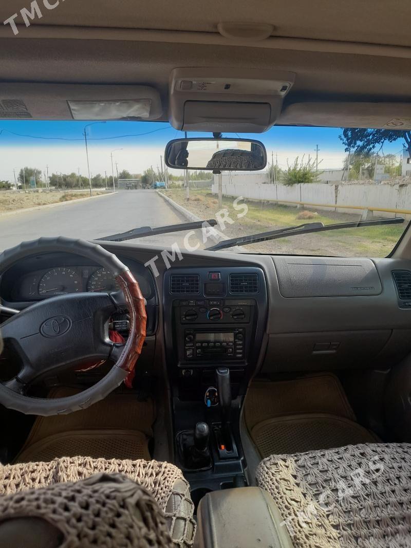 Toyota 4Runner 2002 - 146 000 TMT - Gazojak - img 3