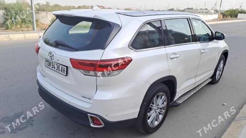 Toyota Highlander 2018 - 365 000 TMT - Анев - img 7