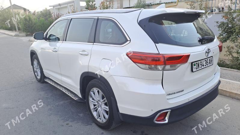 Toyota Highlander 2018 - 365 000 TMT - Анев - img 9