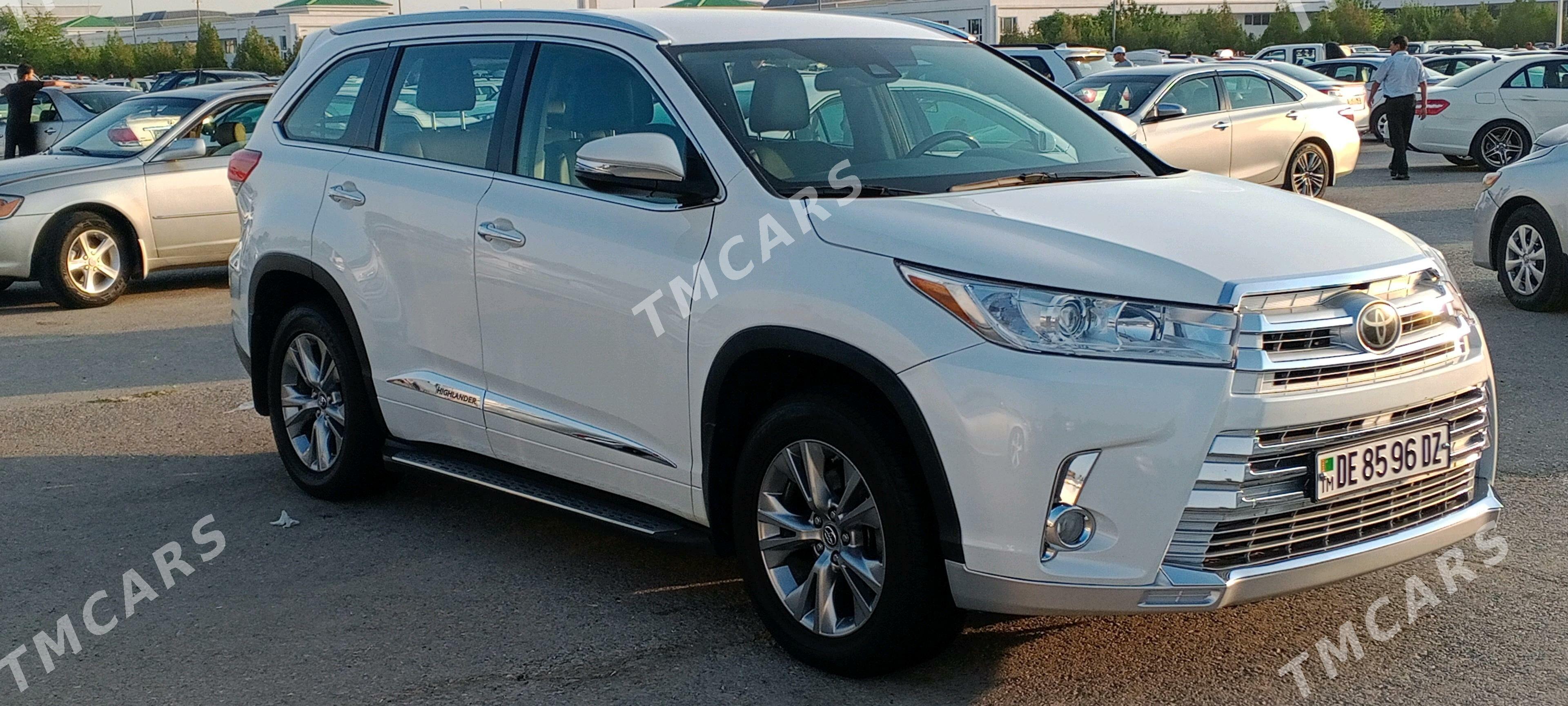 Toyota Highlander 2018 - 440 000 TMT - Köneürgenç - img 6