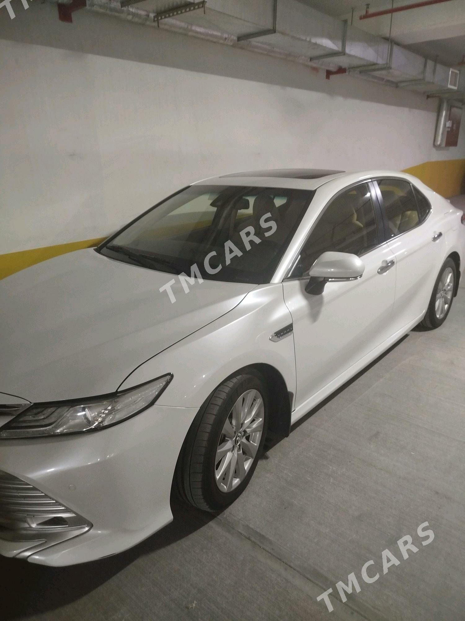 Toyota Camry 2018 - 365 000 TMT - Ашхабад - img 3