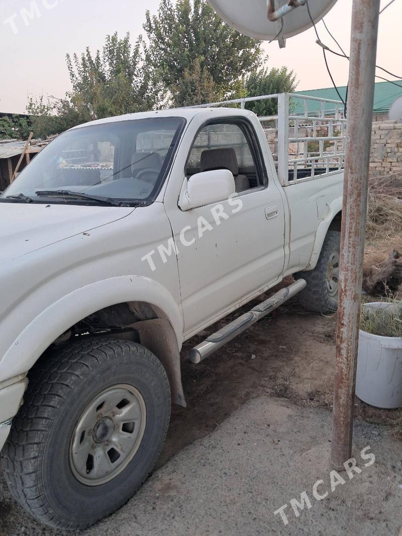 Toyota Tacoma 2001 - 75 000 TMT - Яшлык - img 1