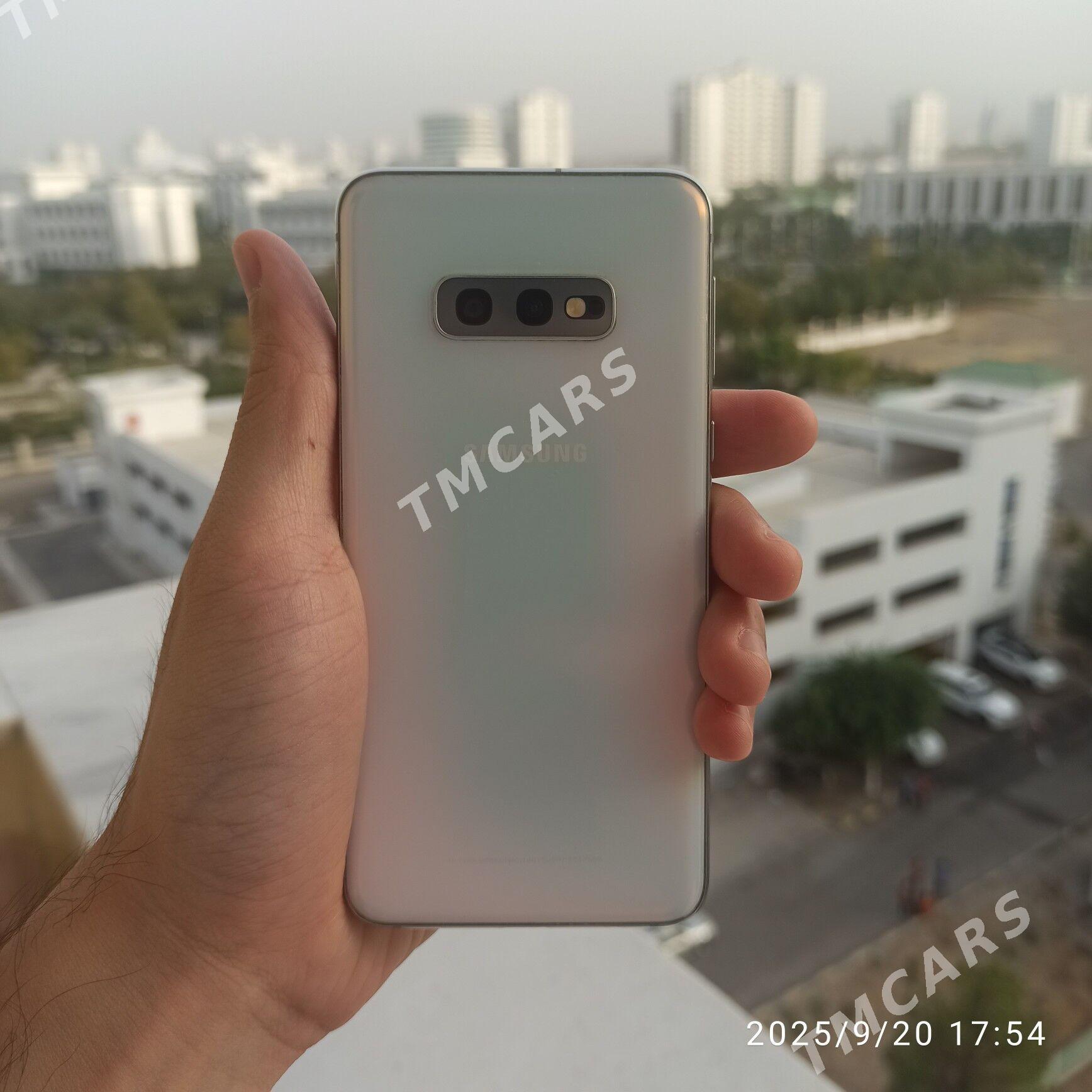 Samsung S10e - Moskowskiý köç. (10 ýyl abadançylyk şaýoly) - img 2