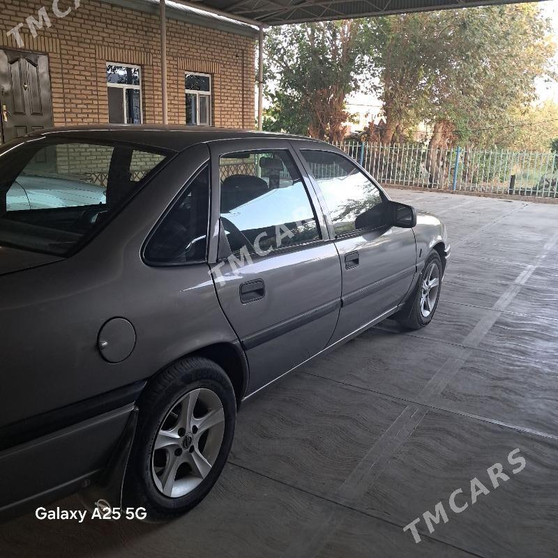 Opel Vectra 1993 - 50 000 TMT - Mary - img 5
