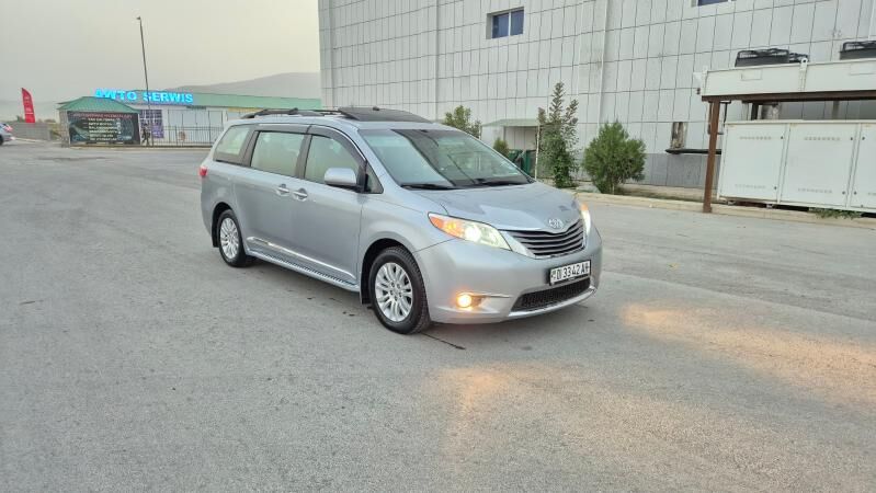 Toyota Sienna 2015 - 375 000 TMT - Гёкдепе - img 8