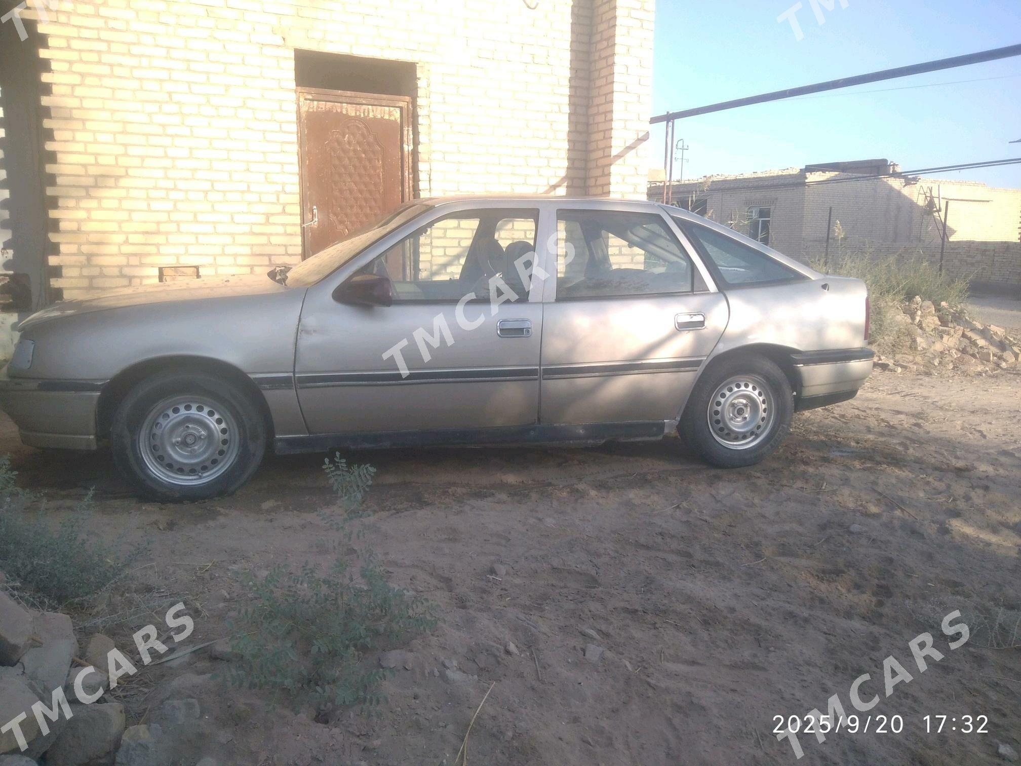 Opel Vectra 1992 - 17 000 TMT - Dänew - img 2