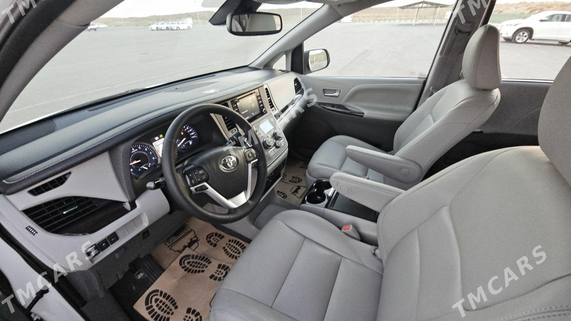 Toyota Sienna 2020 - 578 000 TMT - Aşgabat - img 8