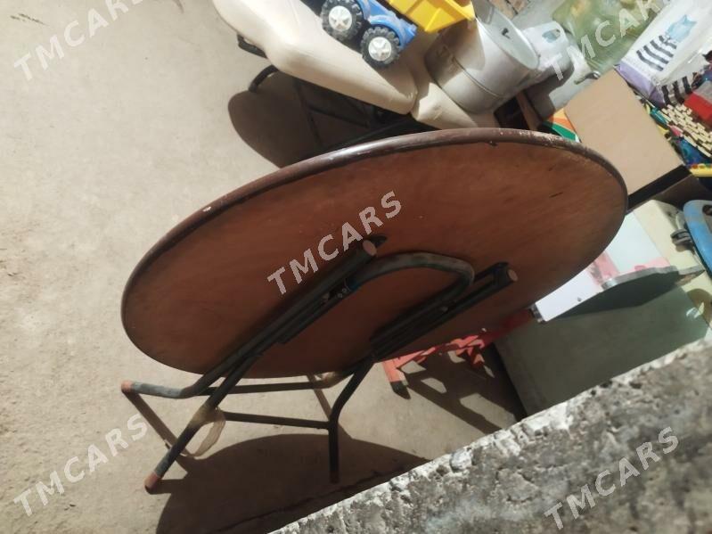 стол и телевизор - Mary - img 2