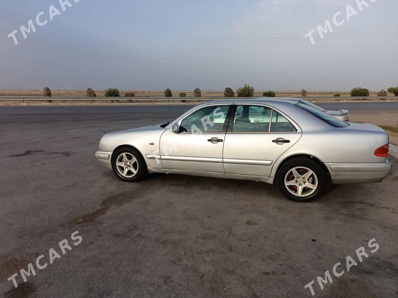 Mercedes-Benz 230E 1996 - 70 000 TMT - Гызыларбат - img 2