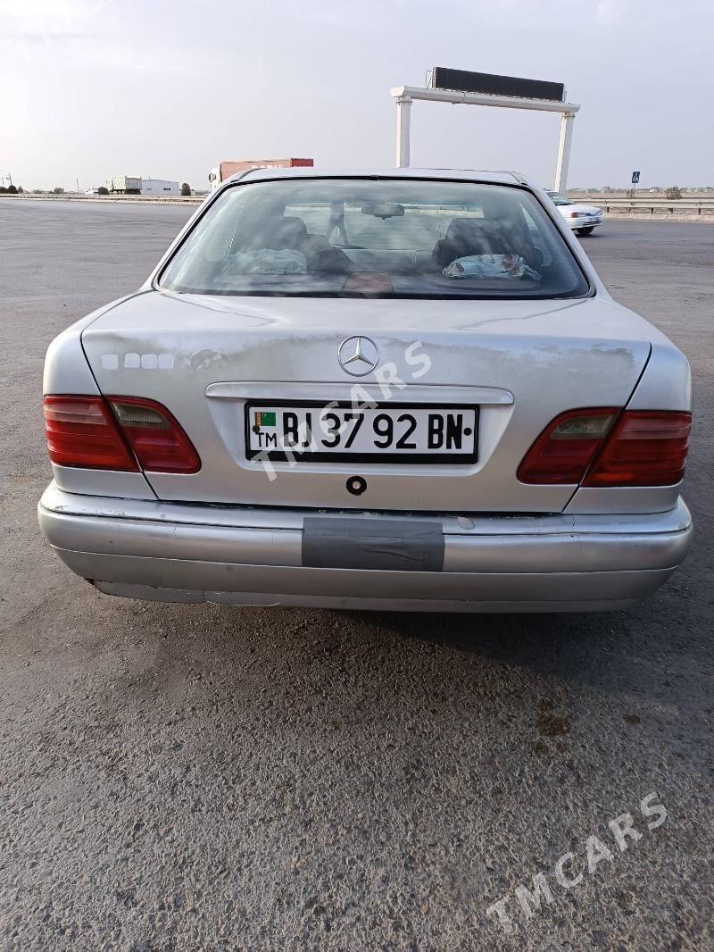 Mercedes-Benz 230E 1996 - 70 000 TMT - Гызыларбат - img 7