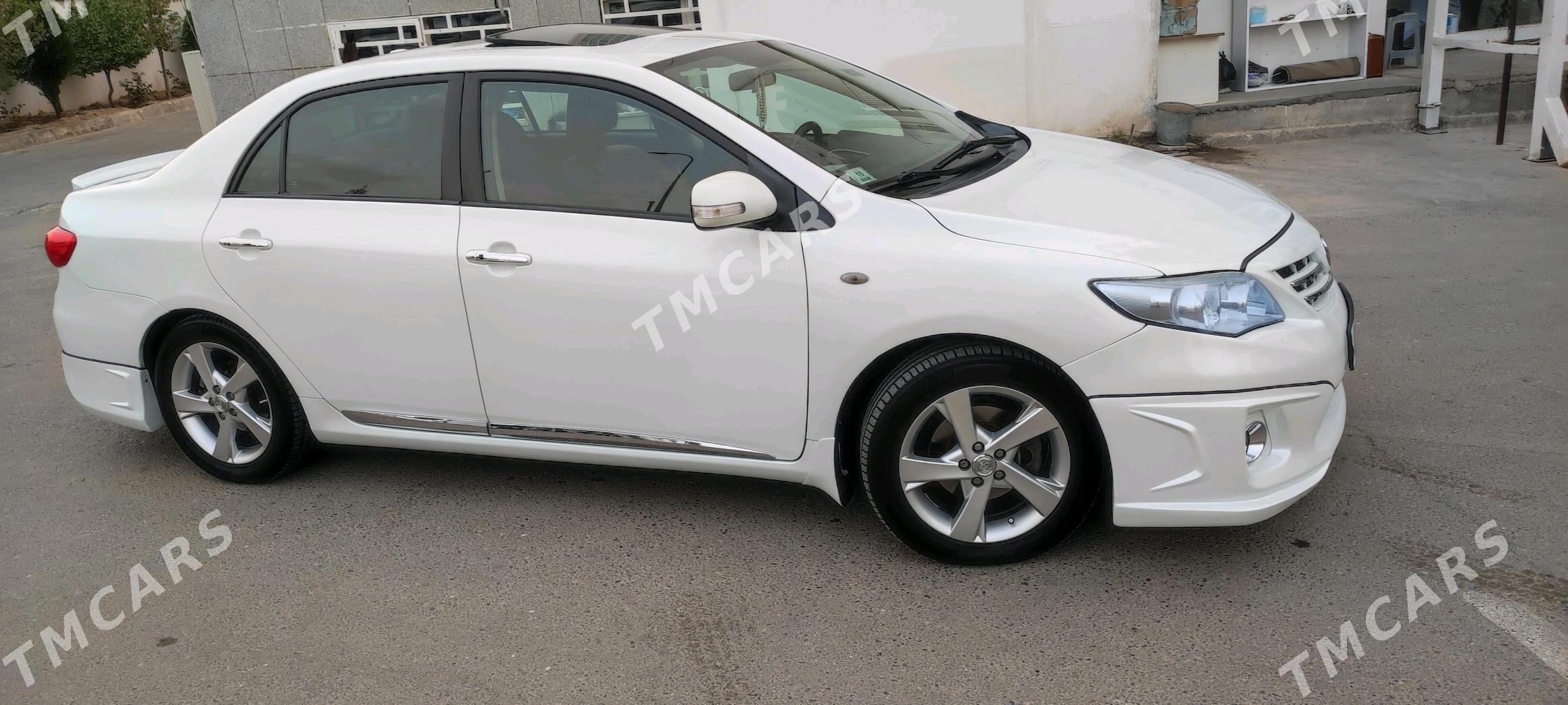 Toyota Corolla 2013 - 200 000 TMT - Parahat 7 - img 3