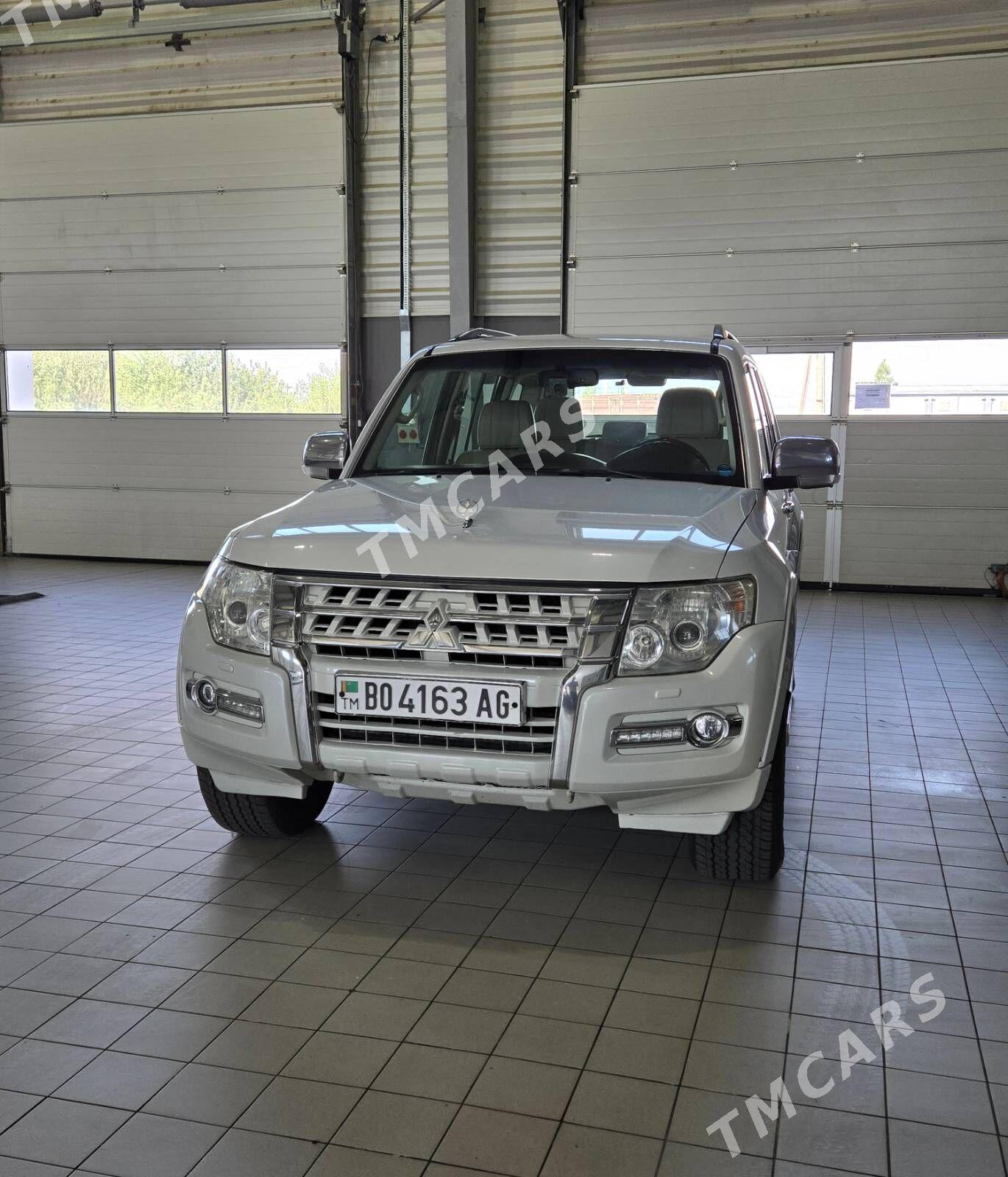 Mitsubishi Pajero 2015 - 315 000 TMT - Арзув - img 7