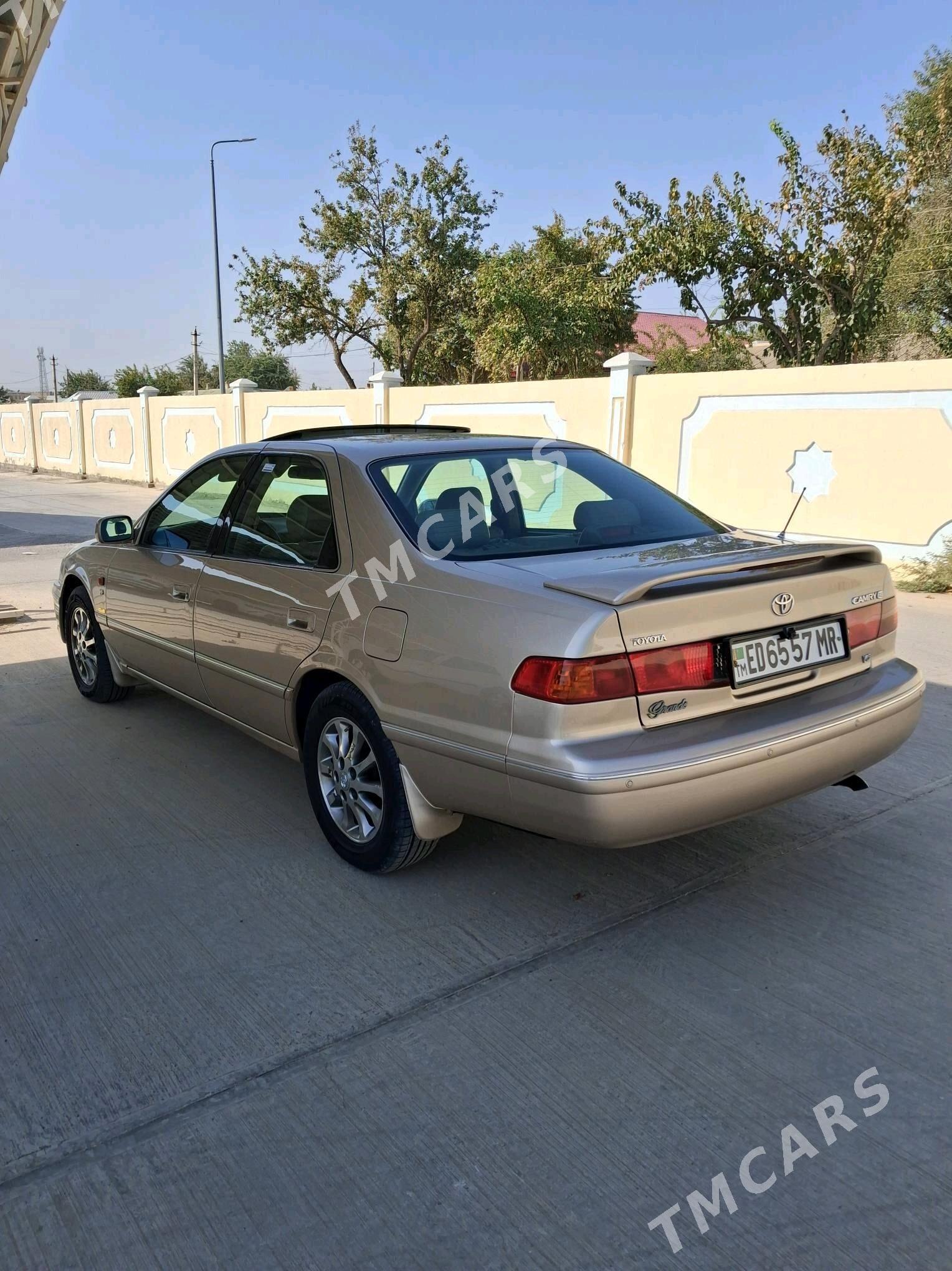 Toyota Camry 2000 - 183 000 TMT - Baýramaly - img 8