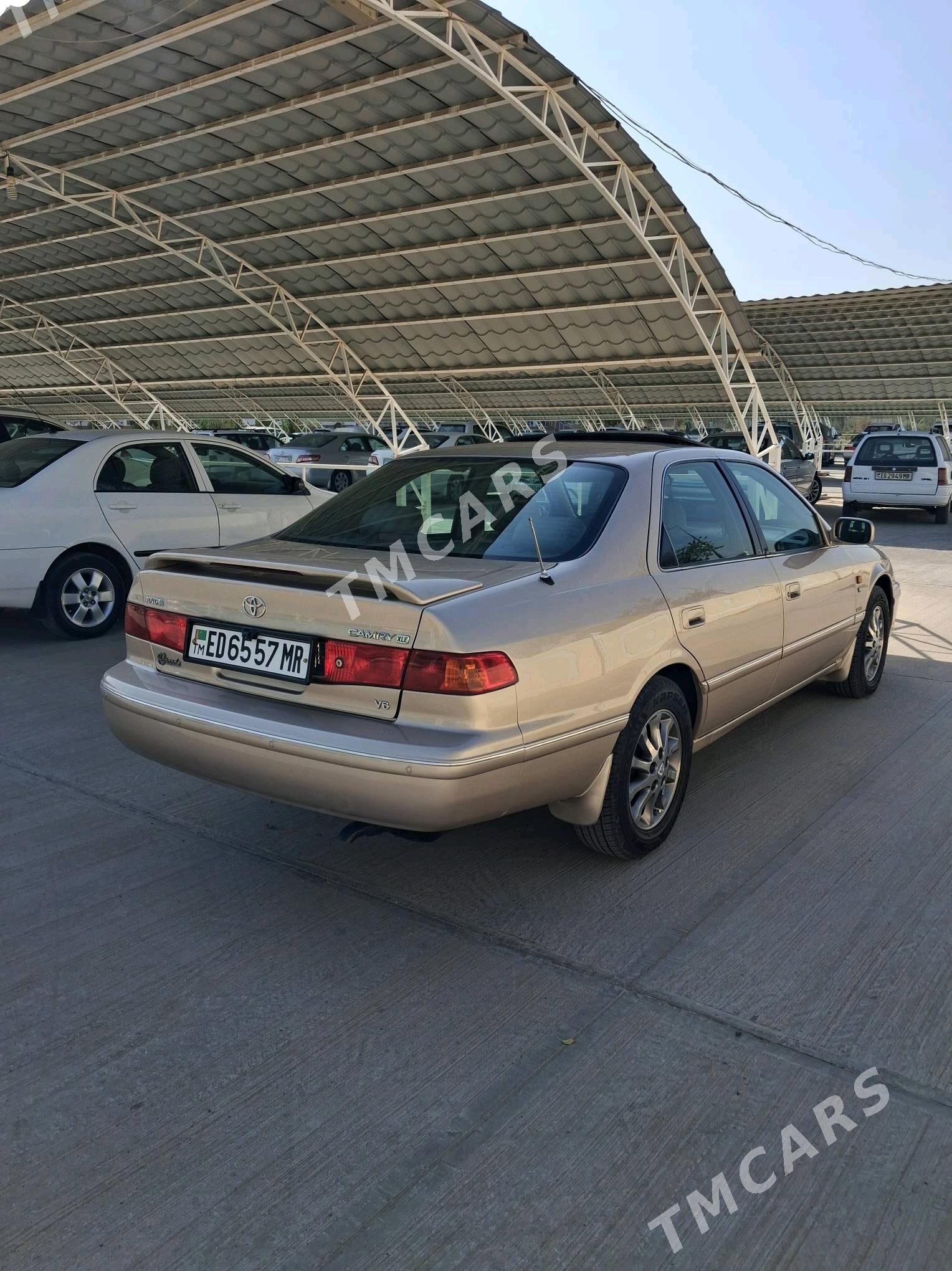 Toyota Camry 2000 - 183 000 TMT - Baýramaly - img 9
