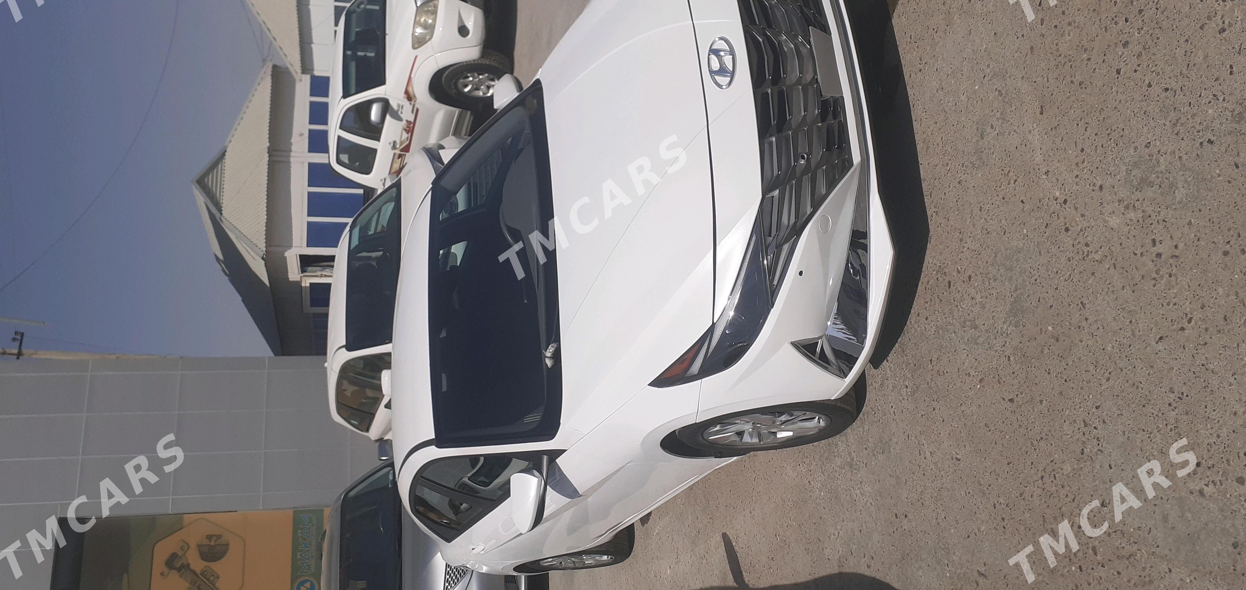 Hyundai Elantra 2021 - 245 000 TMT - Мары - img 3