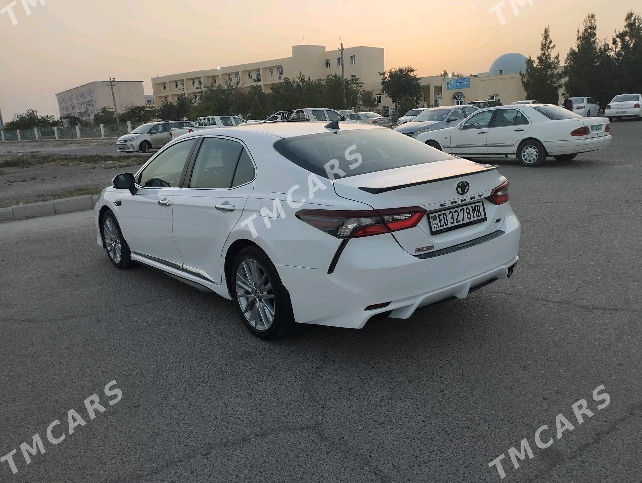 Toyota Camry 2021 - 320 000 TMT - Baýramaly - img 8