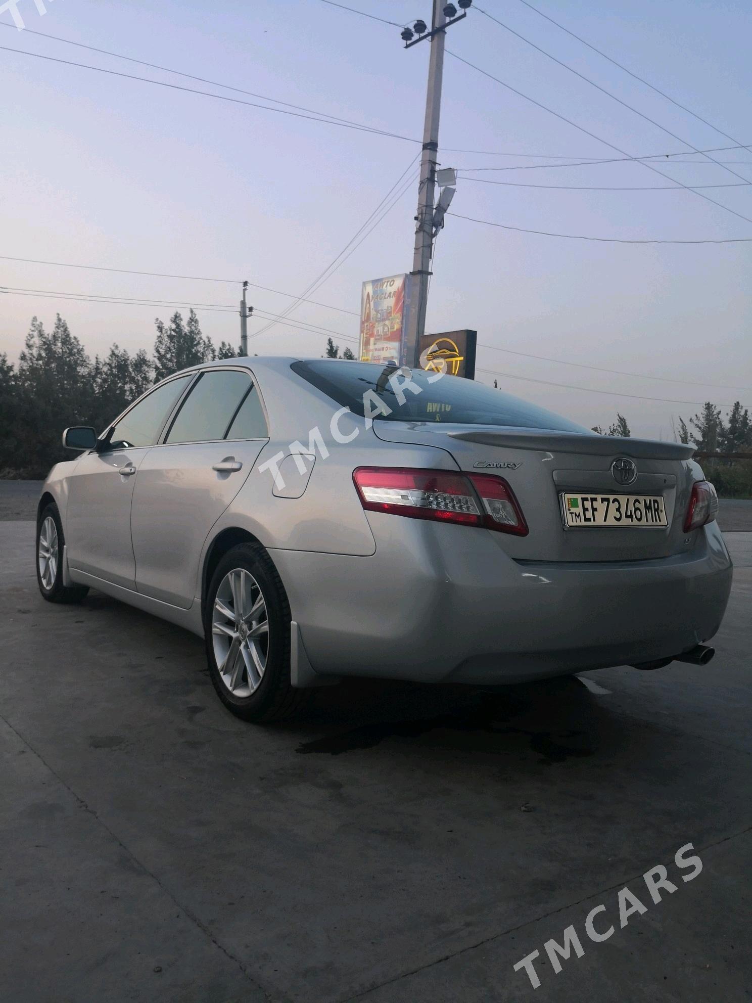 Toyota Camry 2010 - 190 000 TMT - Мары - img 4