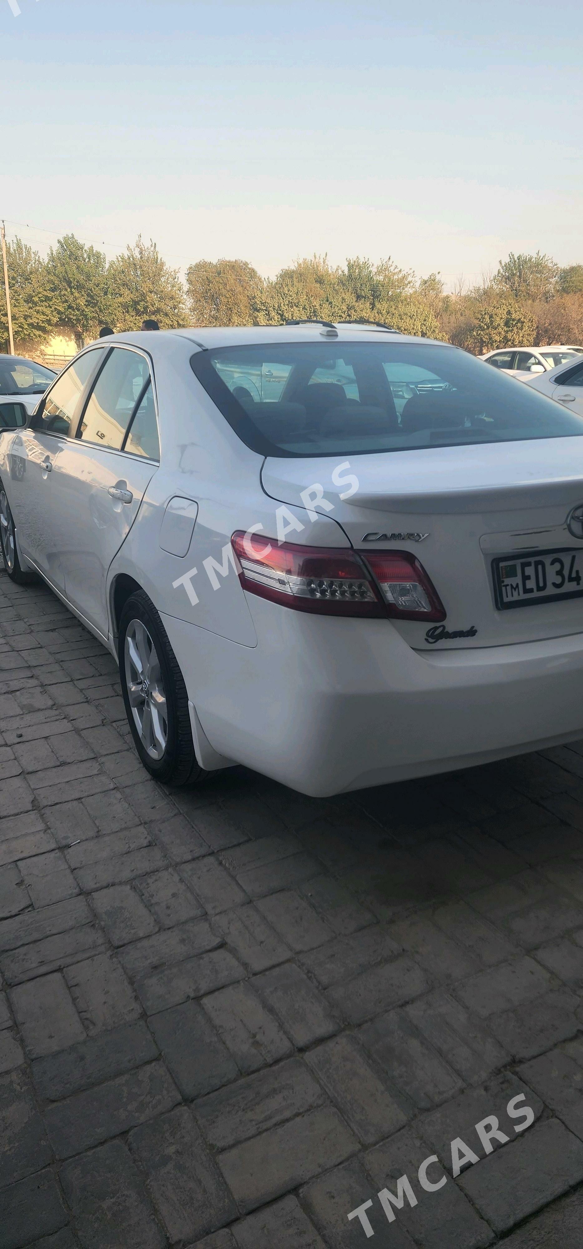 Toyota Camry 2010 - 160 000 TMT - Мары - img 4