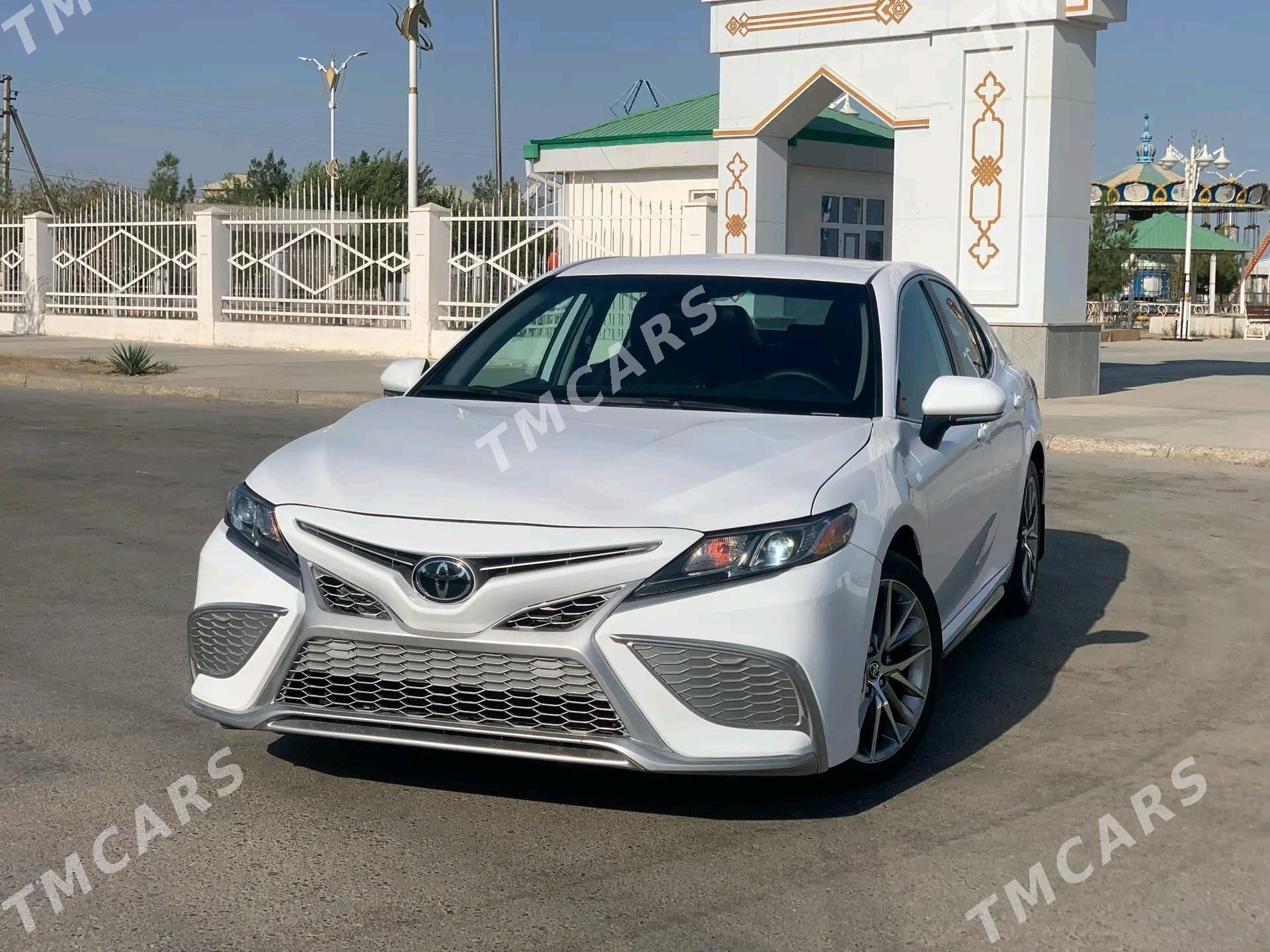 Toyota Camry 2022 - 330 000 TMT - Мары - img 2