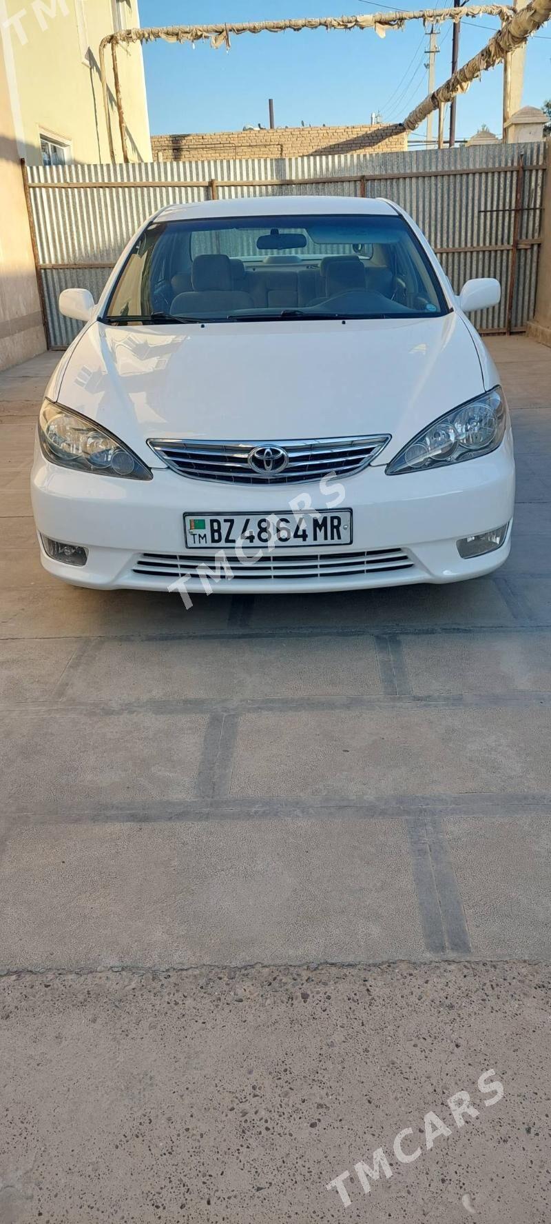 Toyota Camry 2004 - 150 000 TMT - Мары - img 8