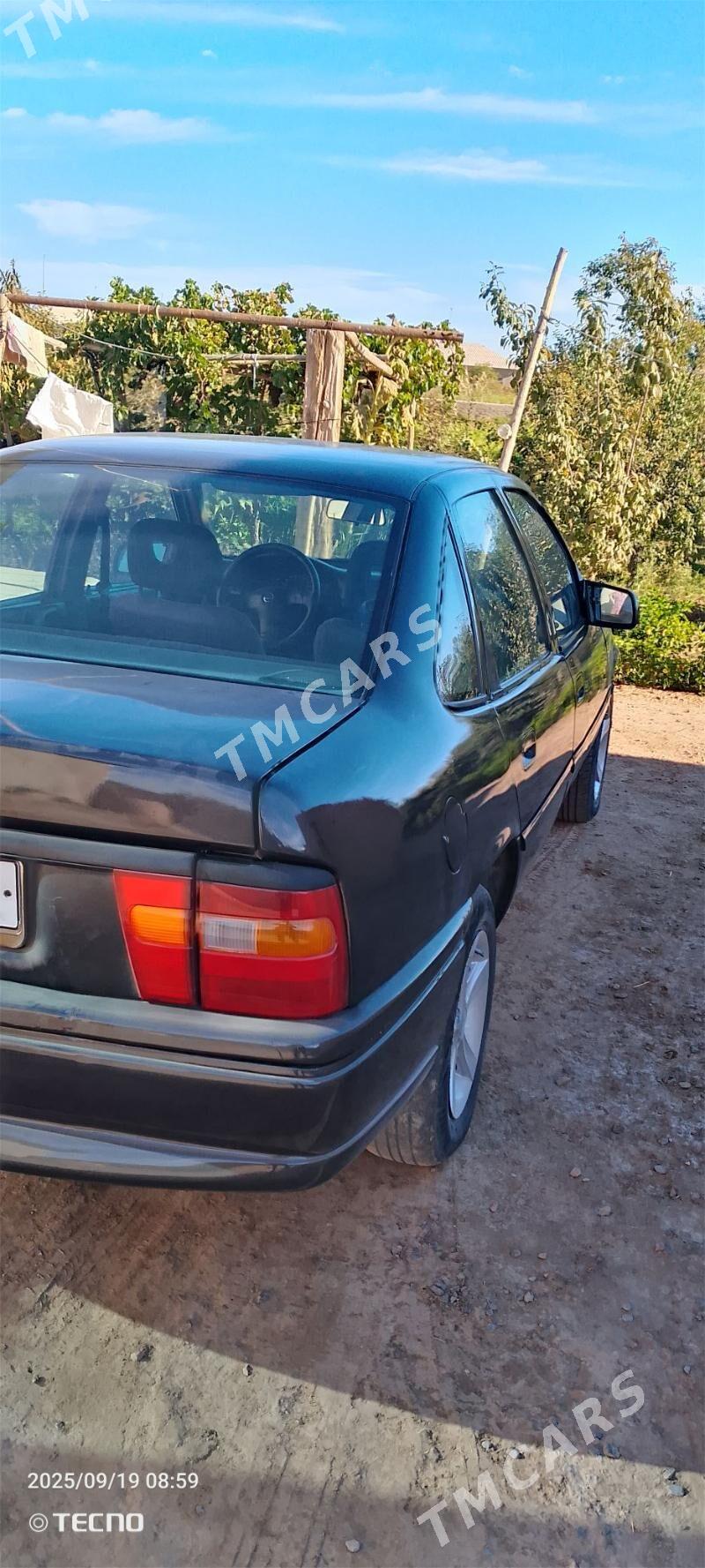 Opel Vectra 1993 - 40 000 TMT - Шабатский этрап - img 4