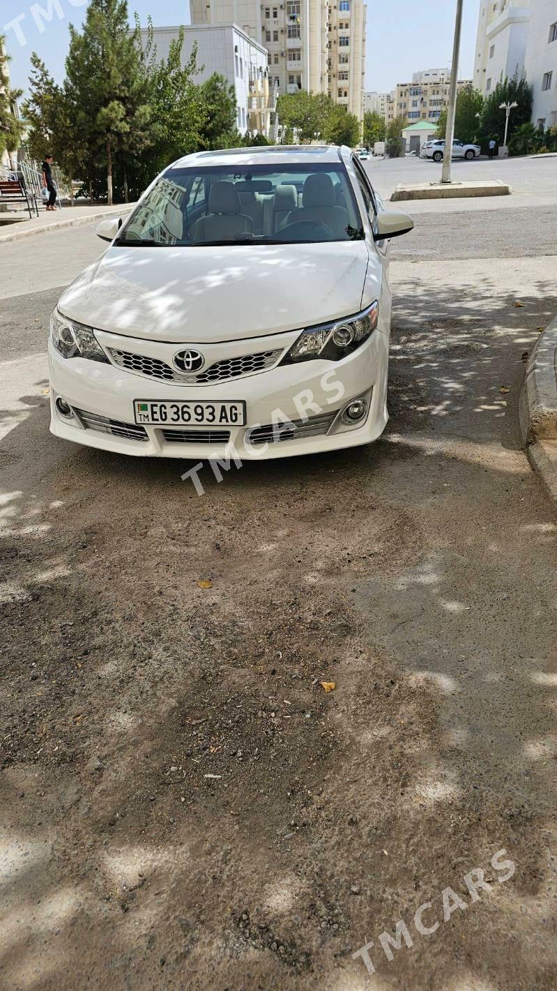 Toyota Camry 2013 - 190 000 TMT - Бедев - img 4