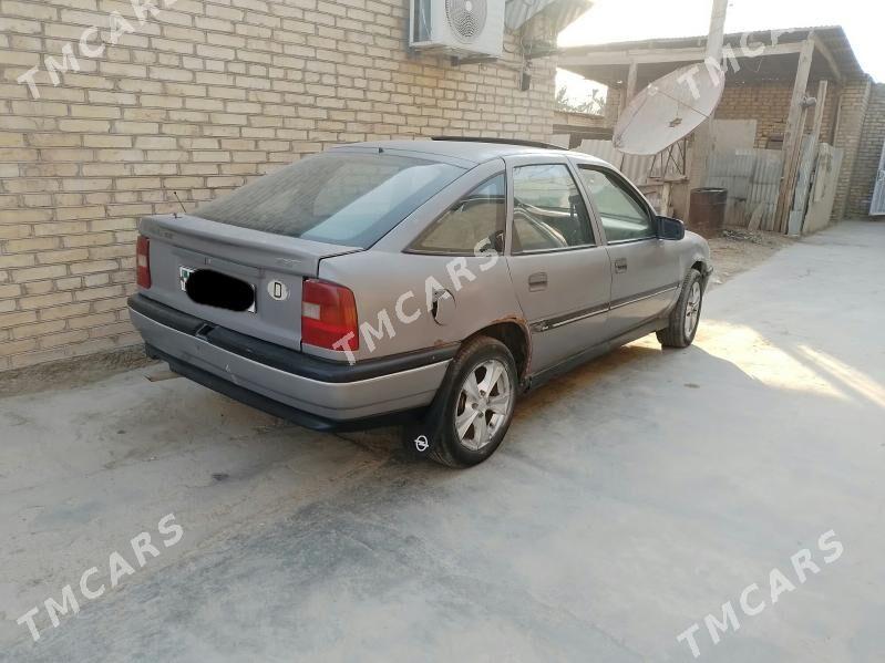 Opel Vectra 1992 - 18 000 TMT - Мары - img 2