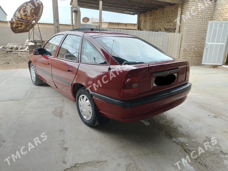 Opel Vectra 1992 - 20 000 TMT - Мары - img 2