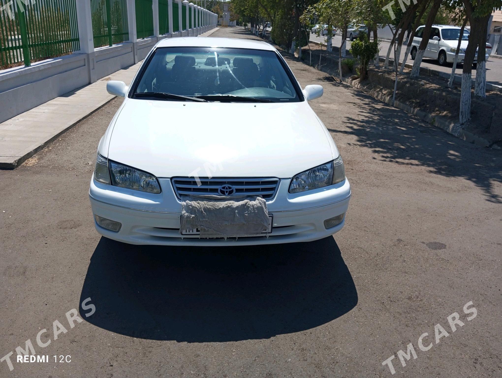 Toyota Camry 2001 - 148 000 TMT - Дашогуз - img 3