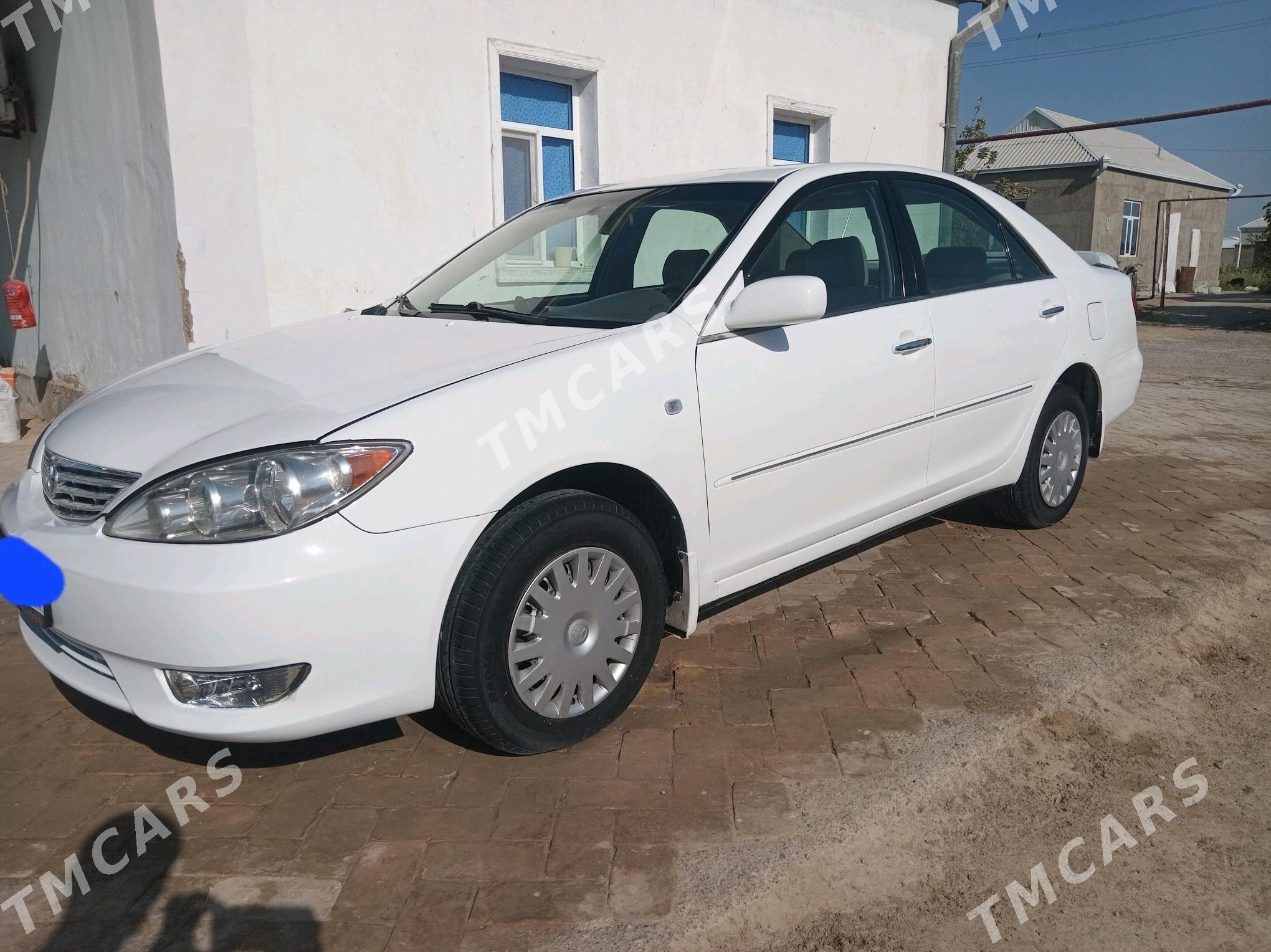 Toyota Camry 2004 - 170 000 TMT - Ёлётен - img 6