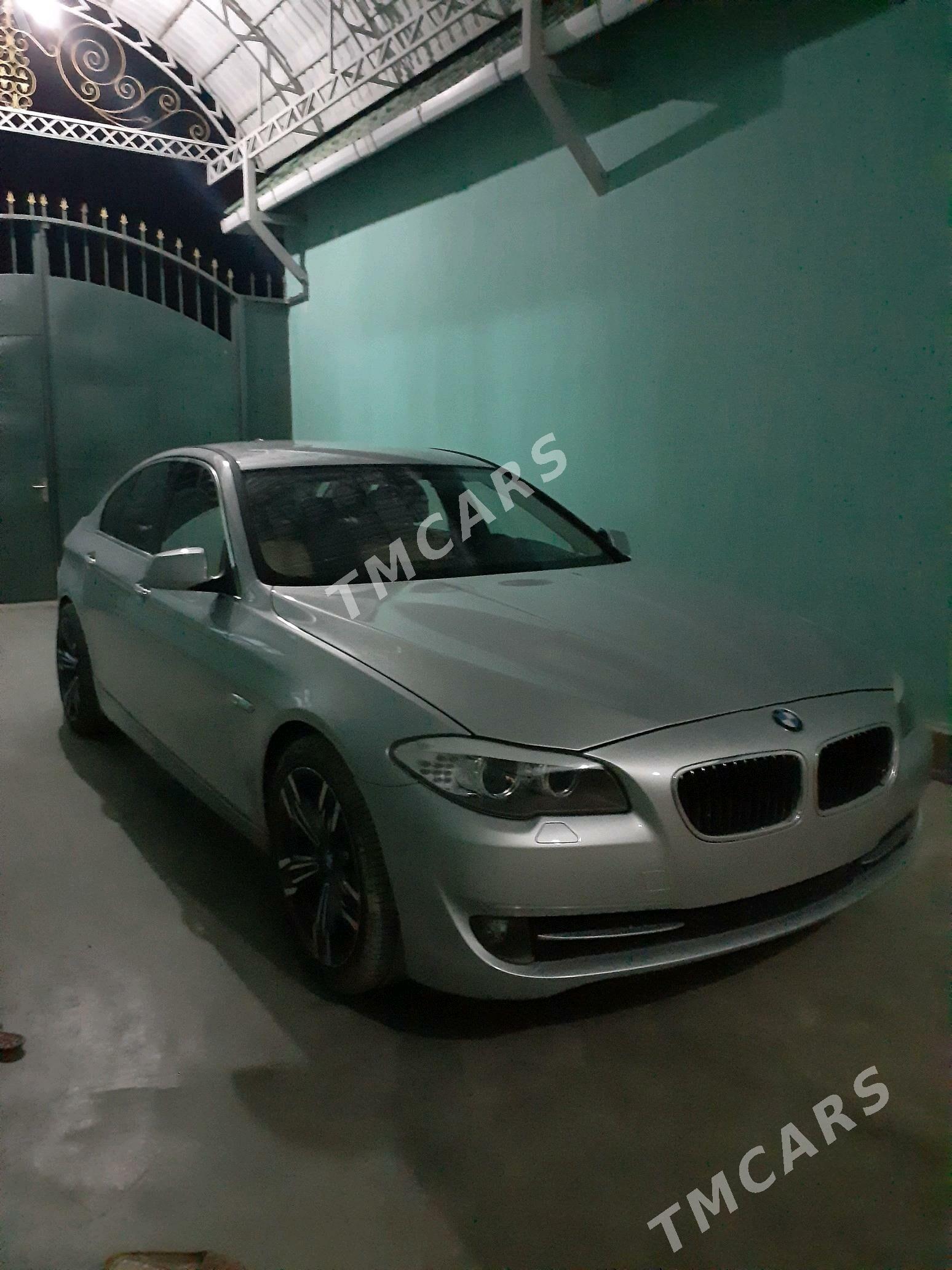 BMW F10 2010 - 190 000 TMT - Дашогуз - img 5